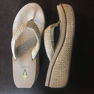 NEVER WORN VOLATILES!!!!